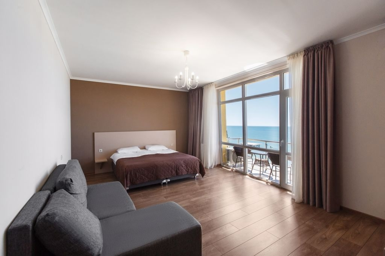 Отель Пеликан