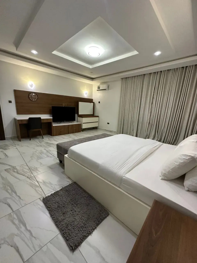 Отель De James Hotels and Suites