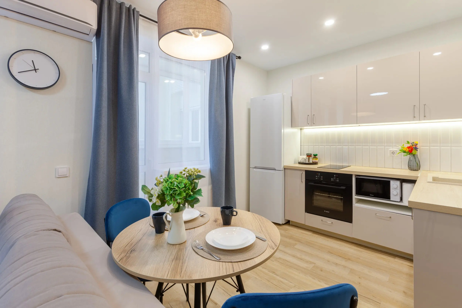 Апартаменты Lux Rentplaza logika