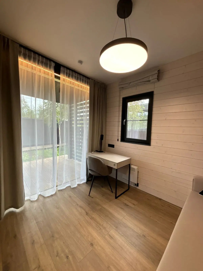 Частный дом Большой у реки с камином и сауной