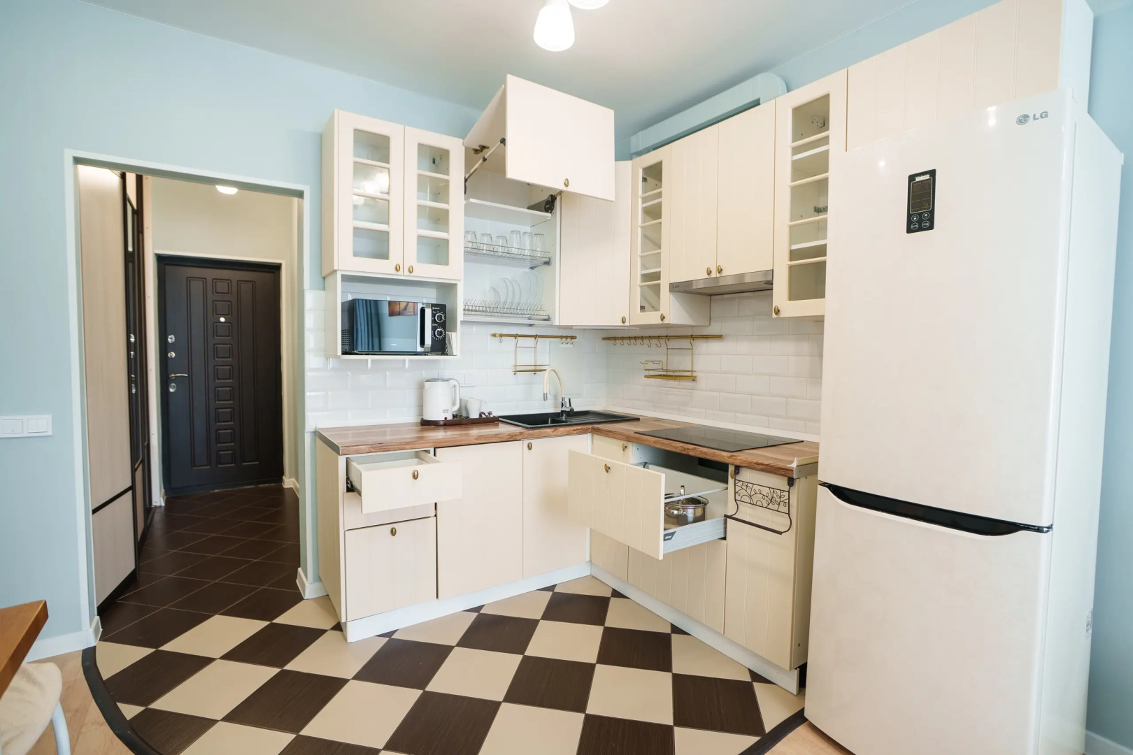 Квартира Inndays Apartments 2-й Восточный Проезд 4