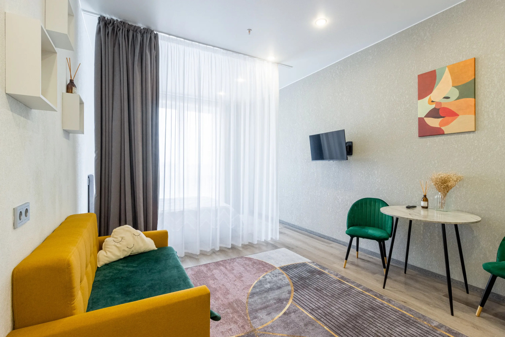 Апартаменты в элитном ЖК Резидент с панорамными окнами