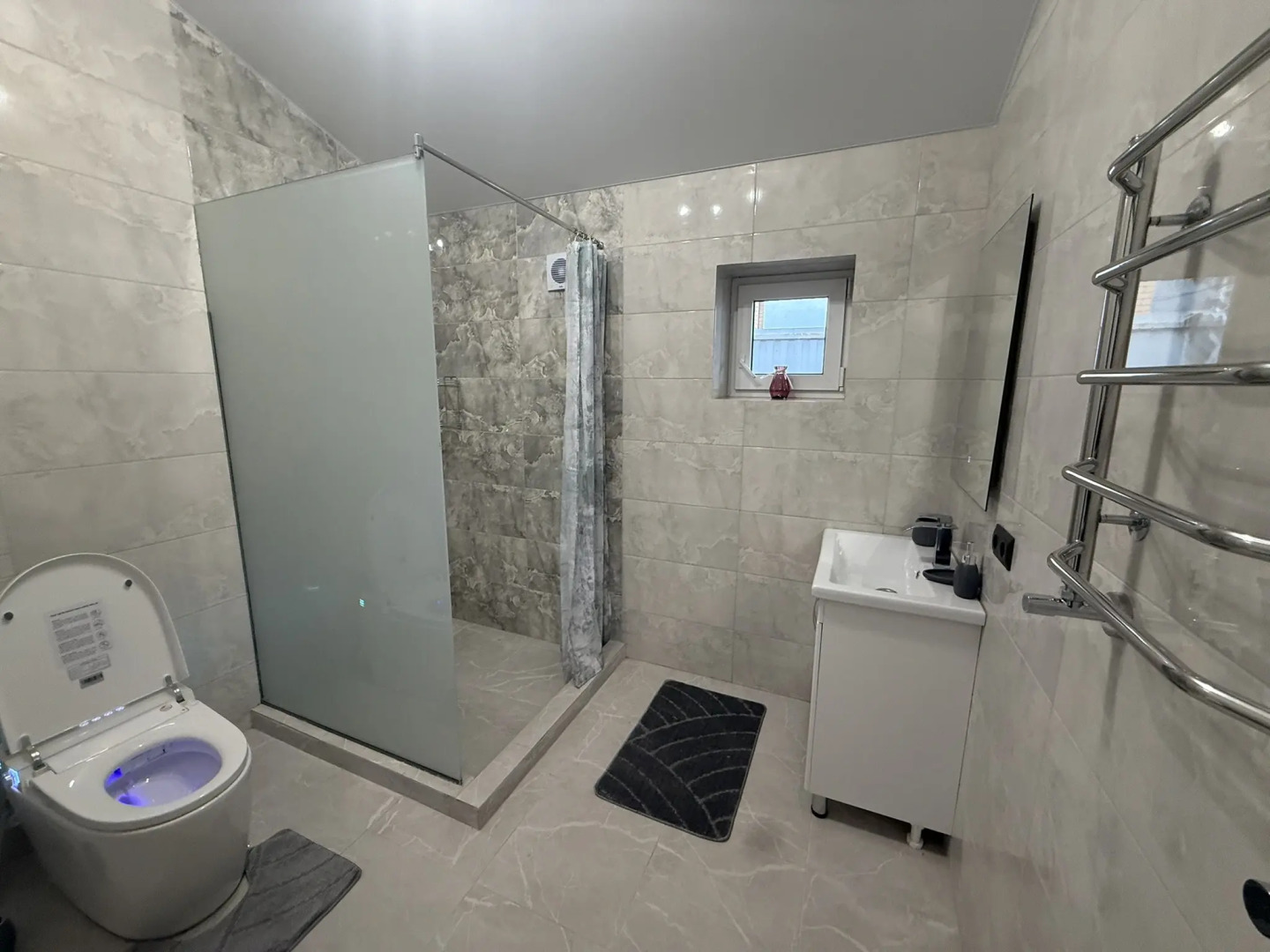 Частный дом Загородный на берегу реки