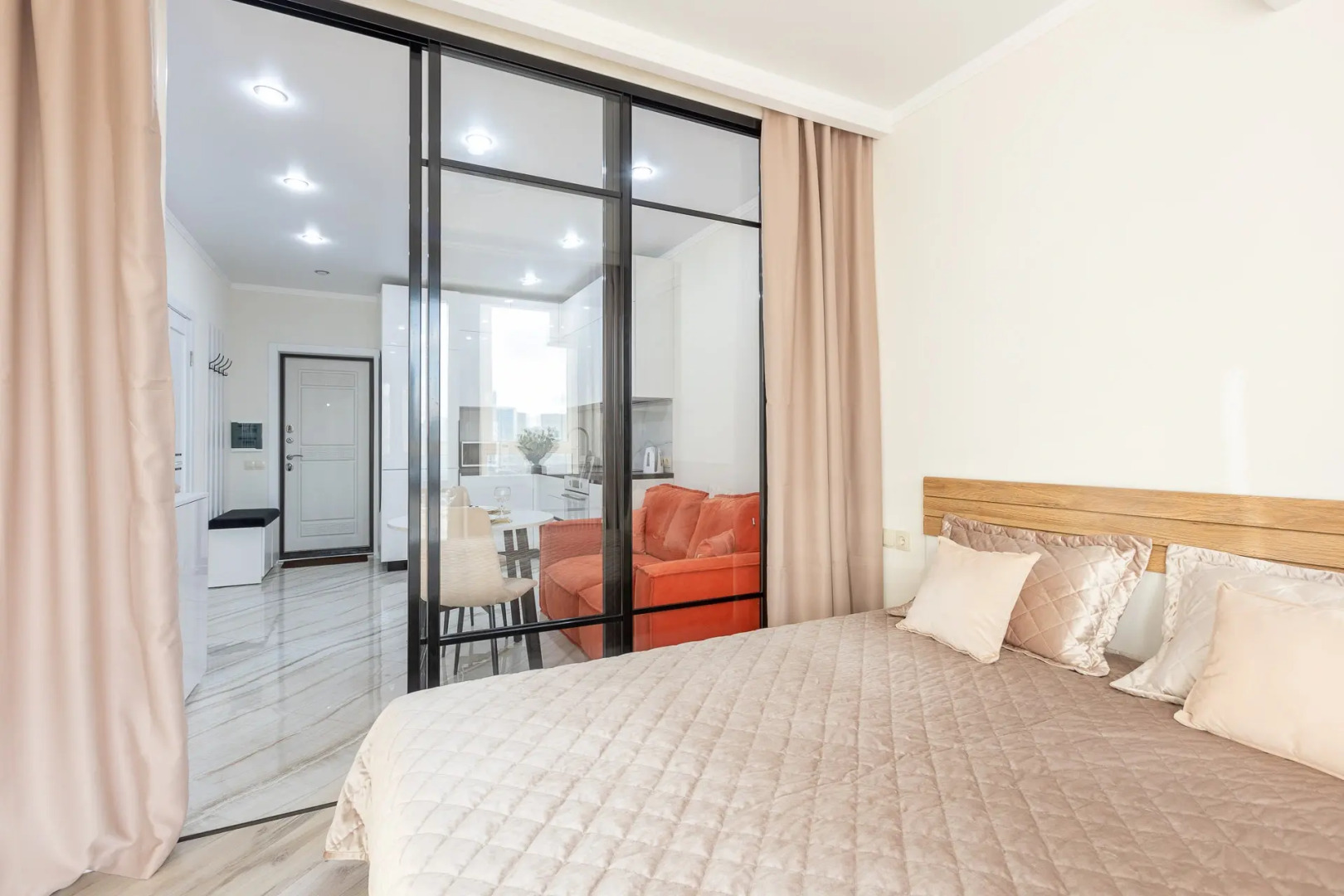 Апартаменты Варшава в ЖК Minsk World