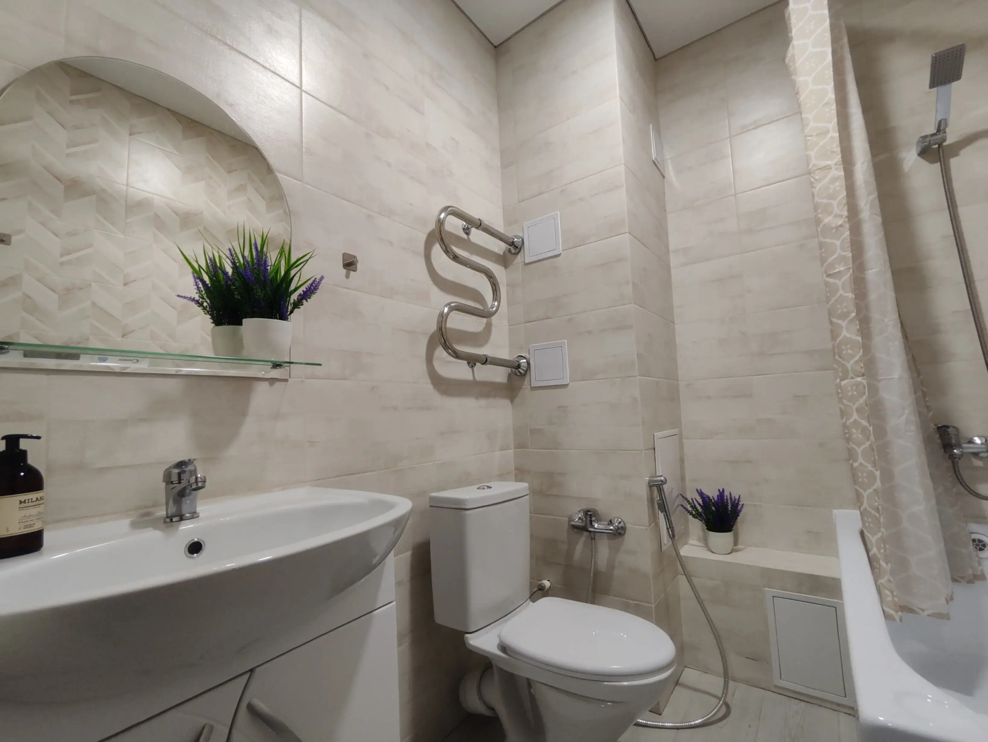 Апартаменты ГРАНАТ "Город на ладони"