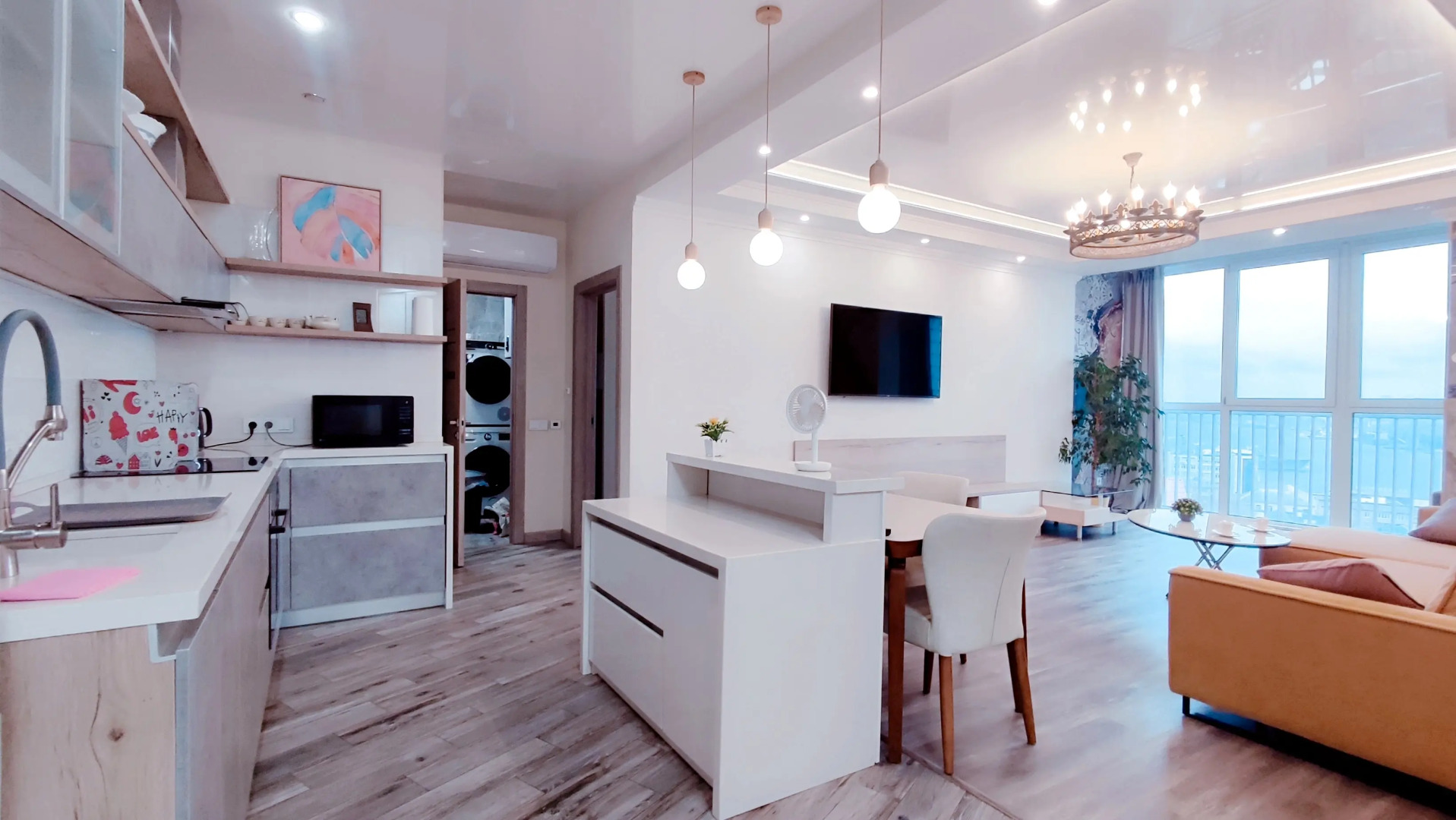 Апартаменты Шикарные В центре с видом на Золотой мост и Русский мост