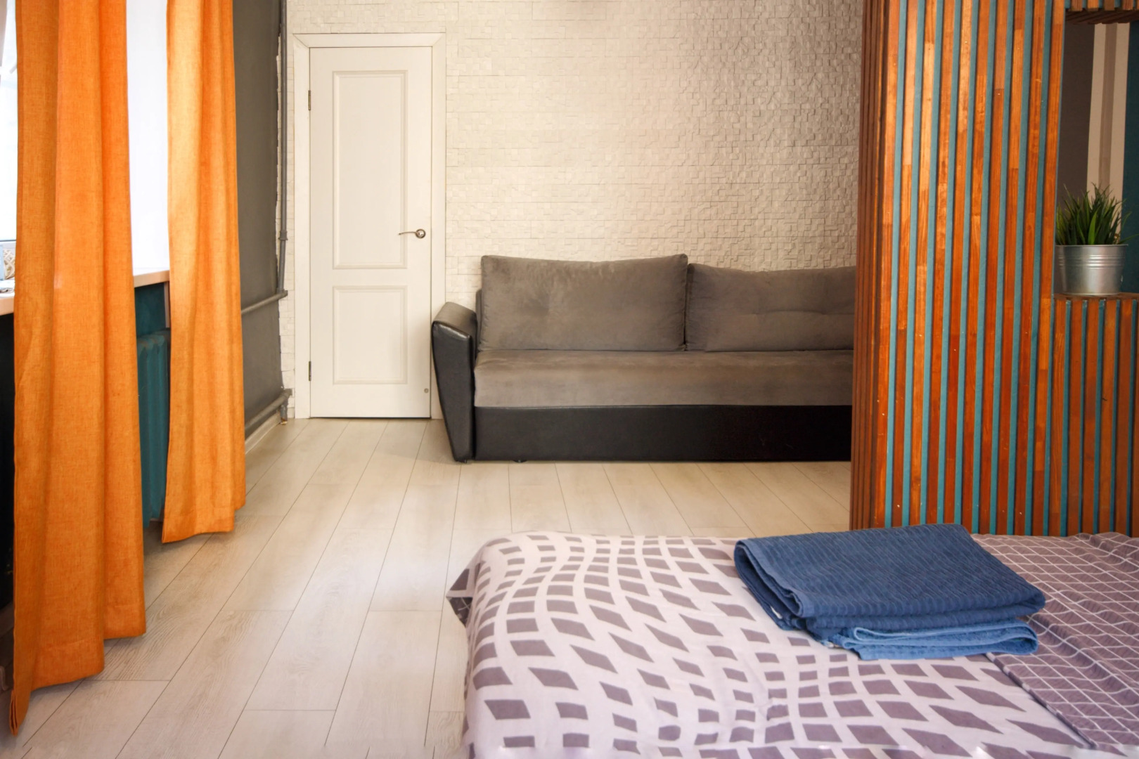 Апартаменты на Жаворонкова 1