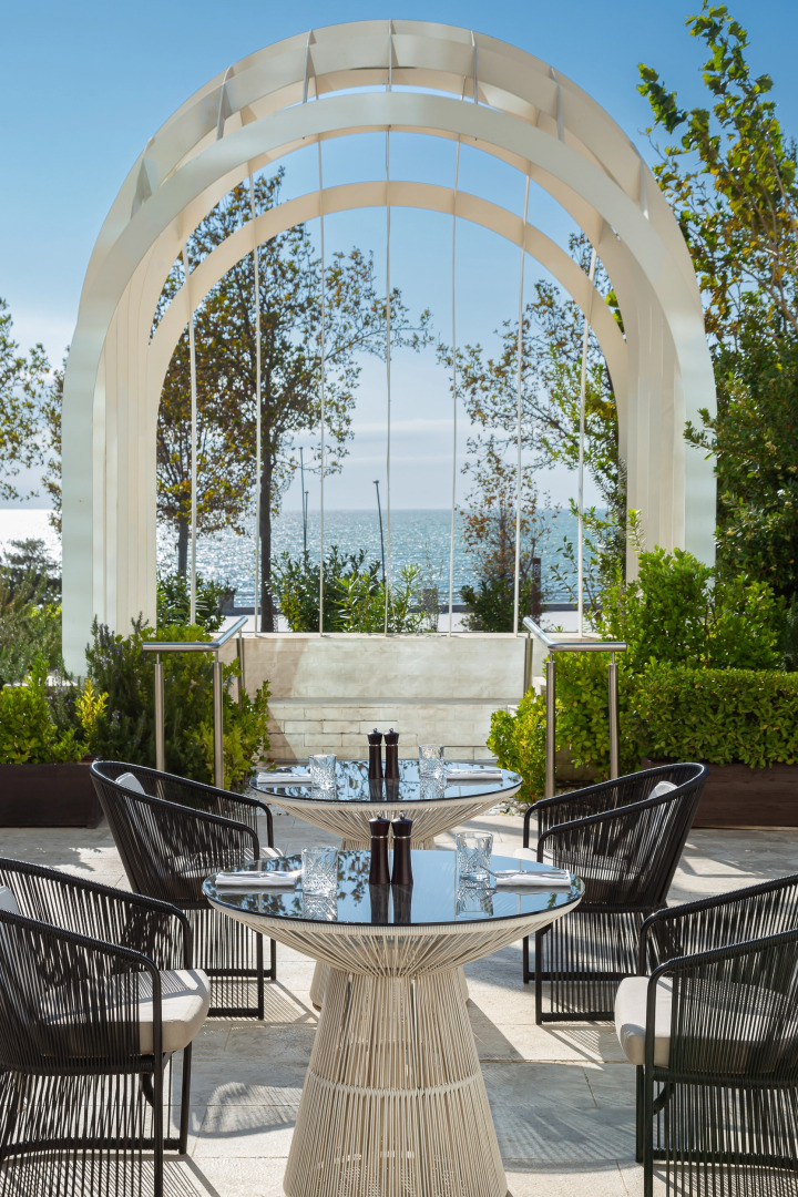 Отель Baku Marriott Hotel Boulevard