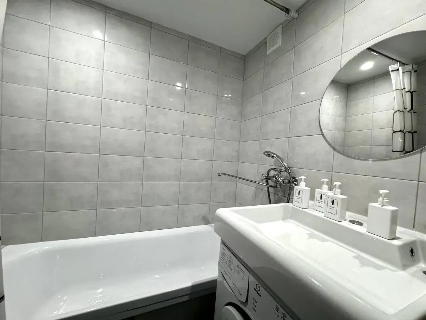 Апартаменты на Владимирской 37