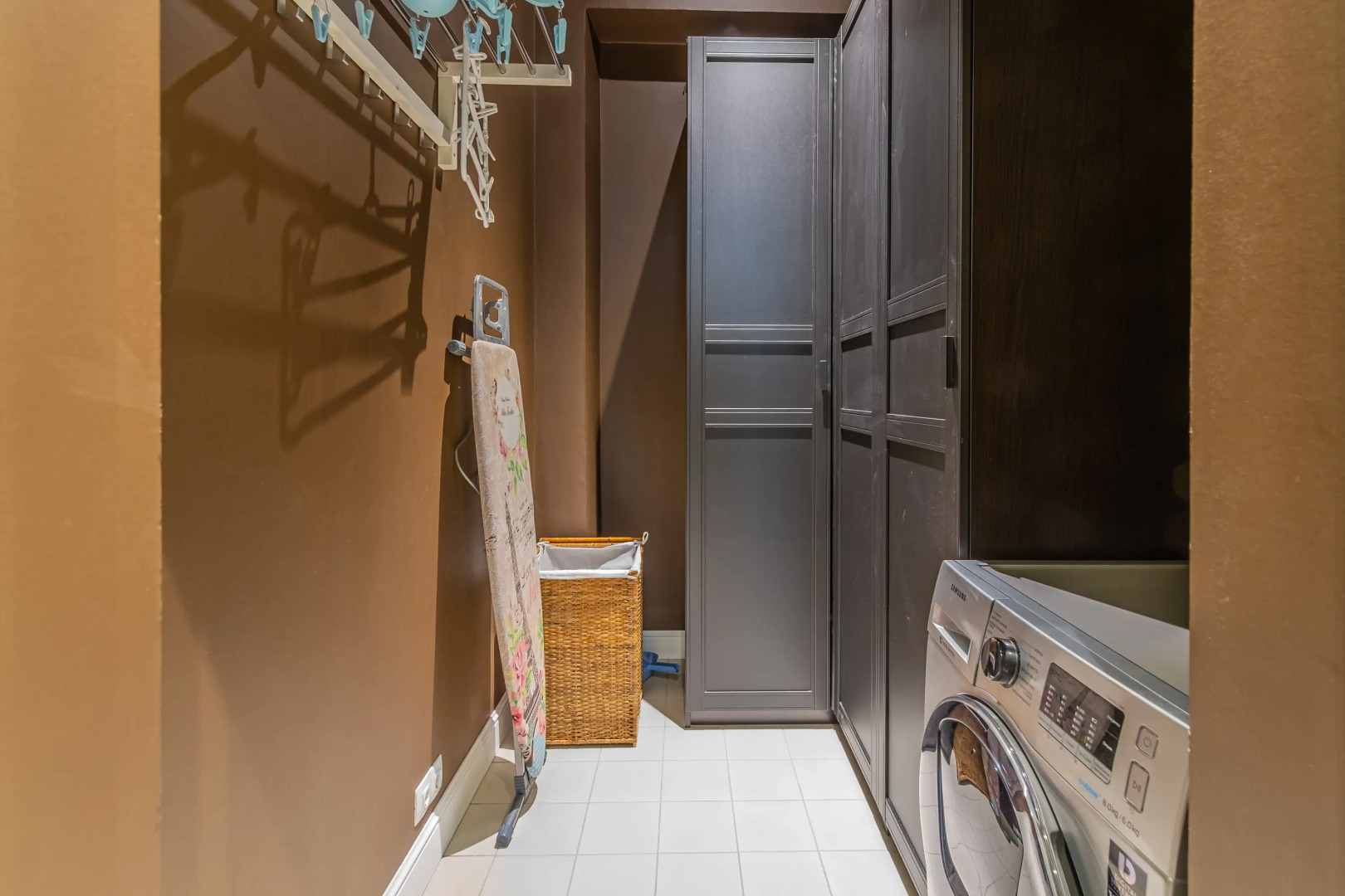 Апартаменты с Видом на Невский