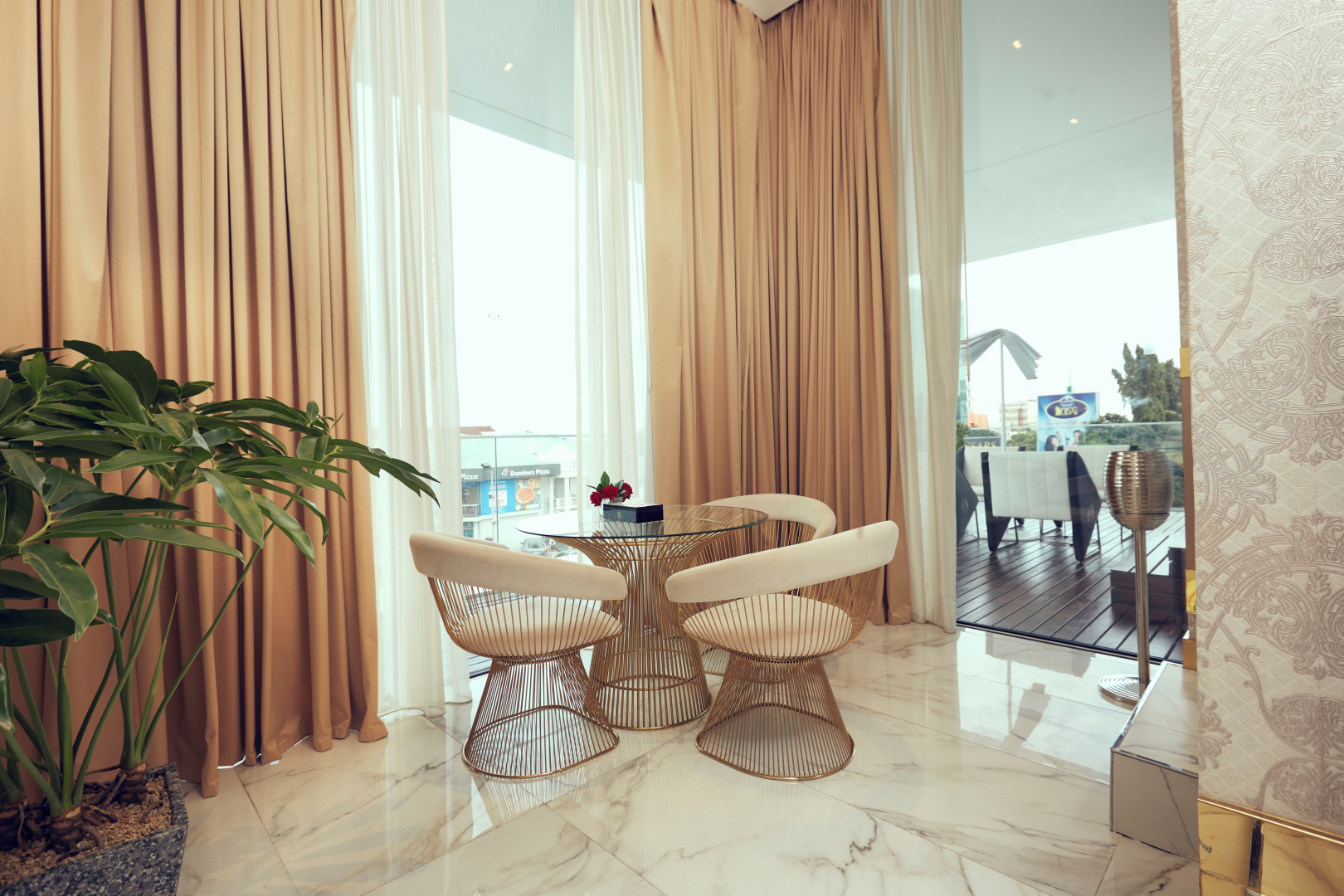 Отель Number One Oxford Street Hotel & Suites