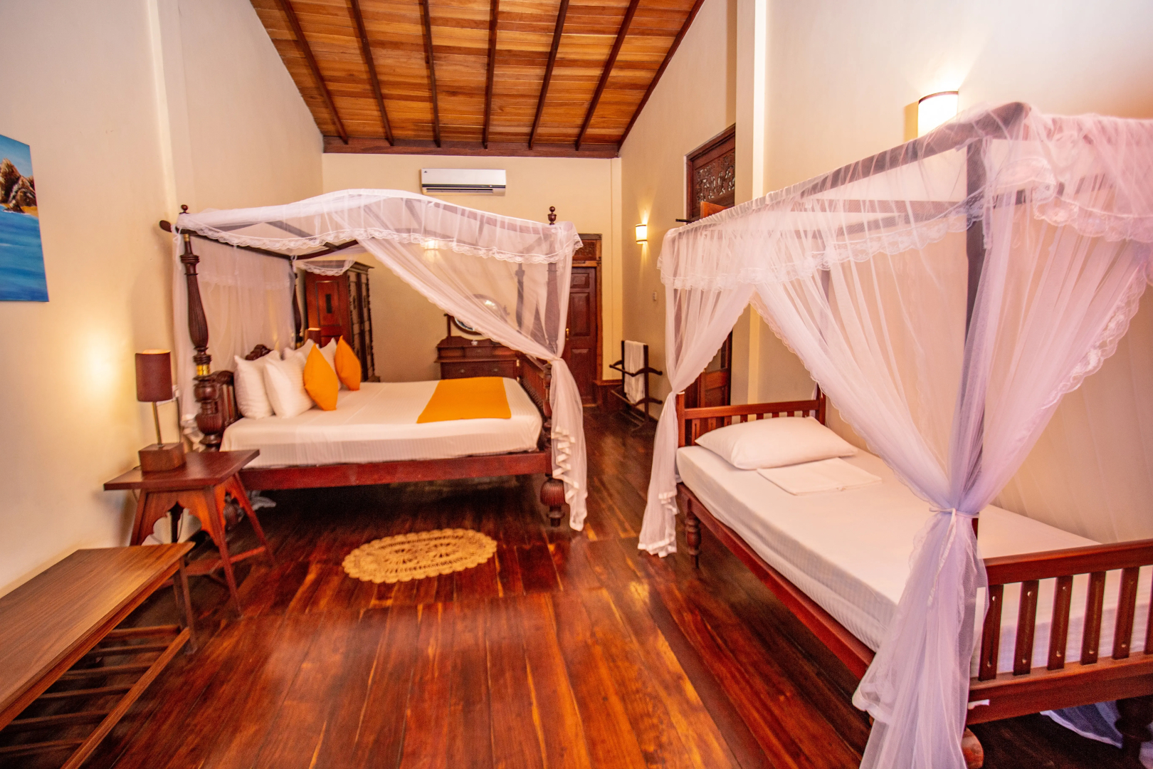 Villa South Point Abbey 4 bedroom beach front