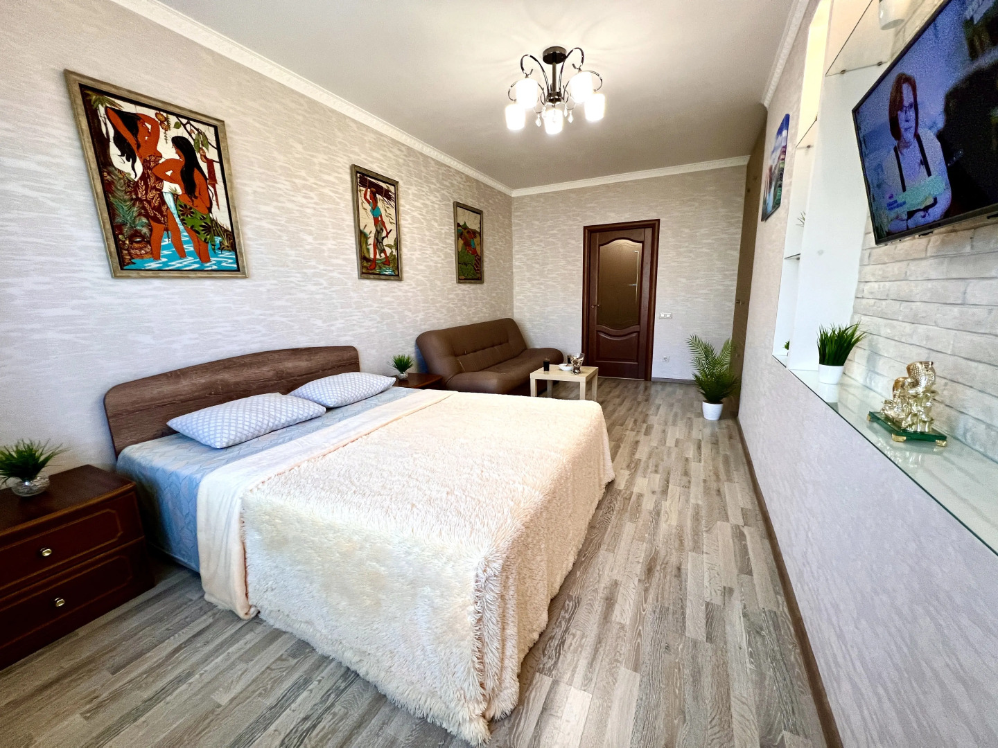 Апартаменты двухкомнатные на Садовой 337