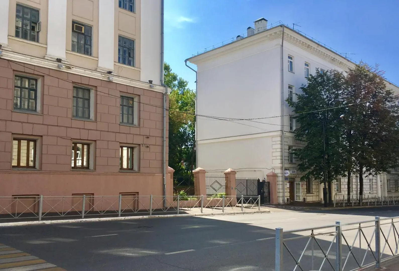 Апартаменты Большая Красная