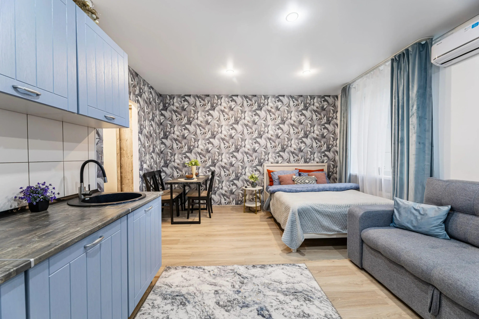 Апартаменты TatAparts уютная студия Брауни