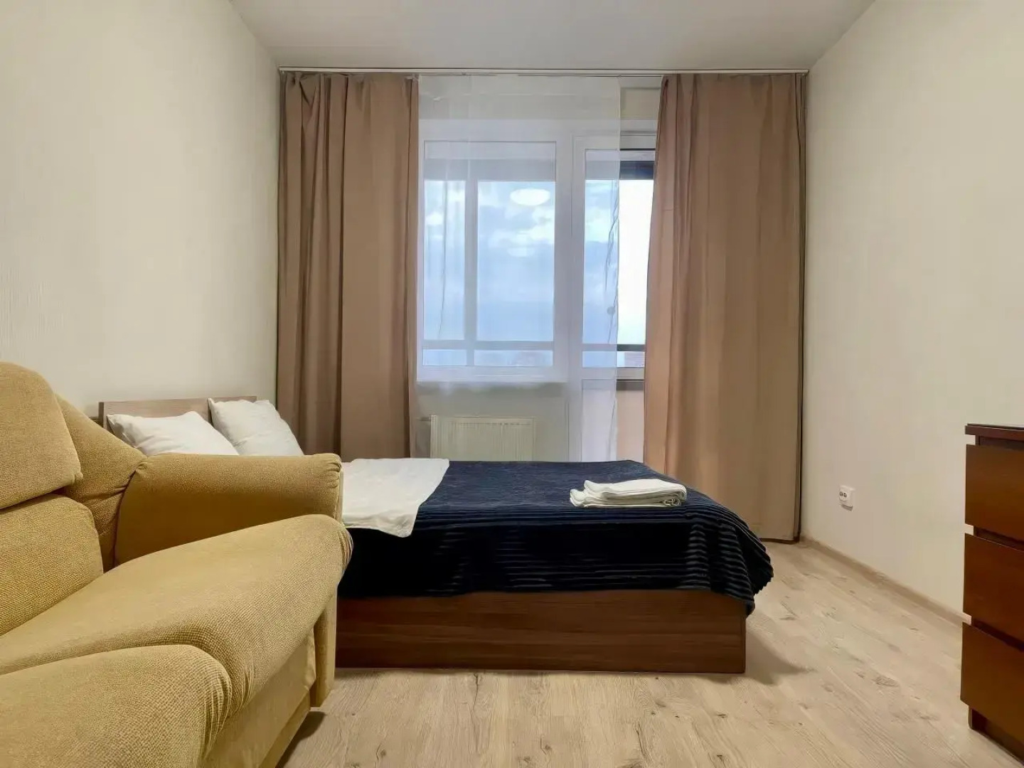 Апартаменты с Видом на Парк Метро Площадь Мужества 10 Минут Пешком