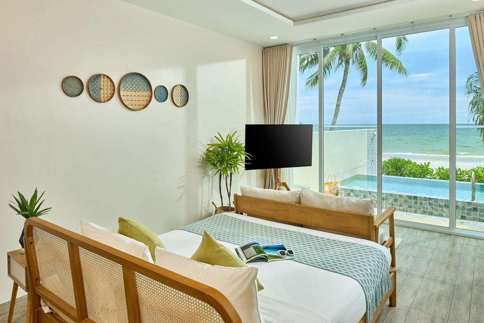 Отель Bandara On Sea