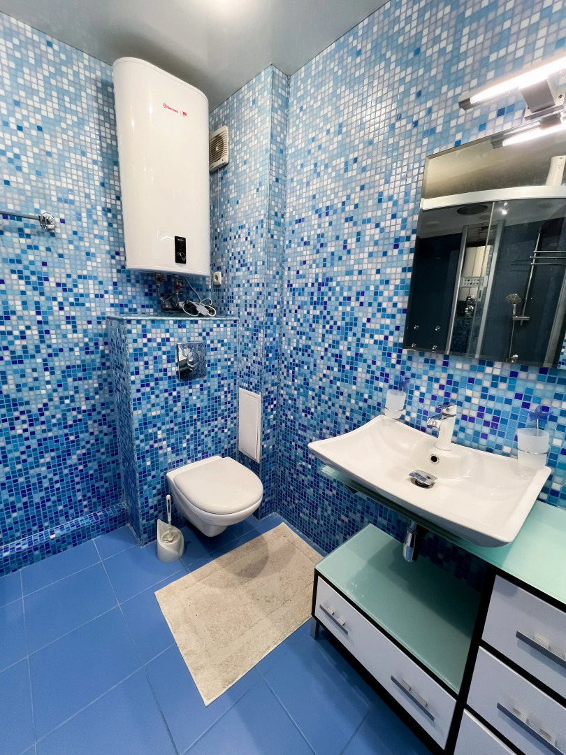 Квартира 3-комнатная на Баумана 12