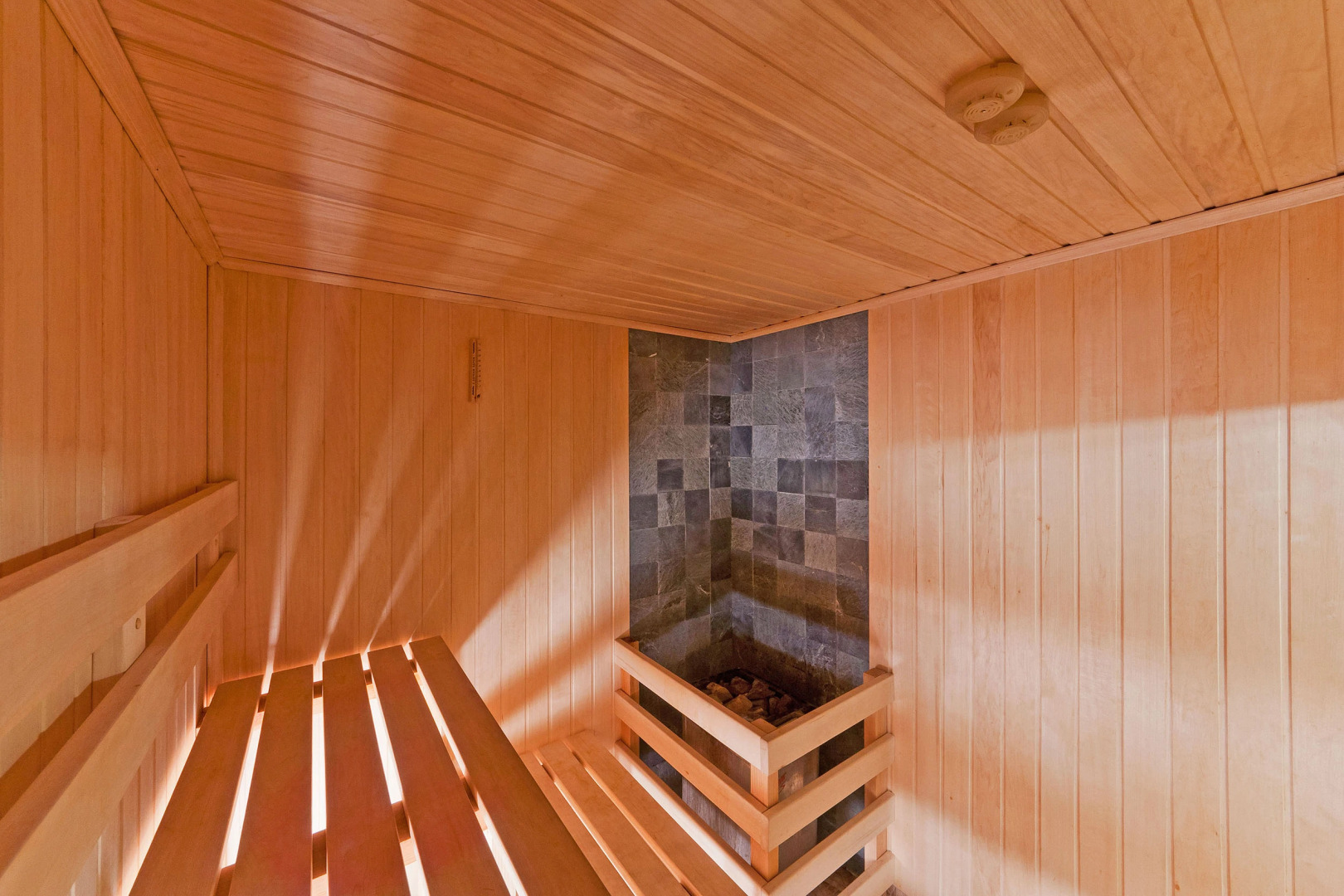 Отель Валерия