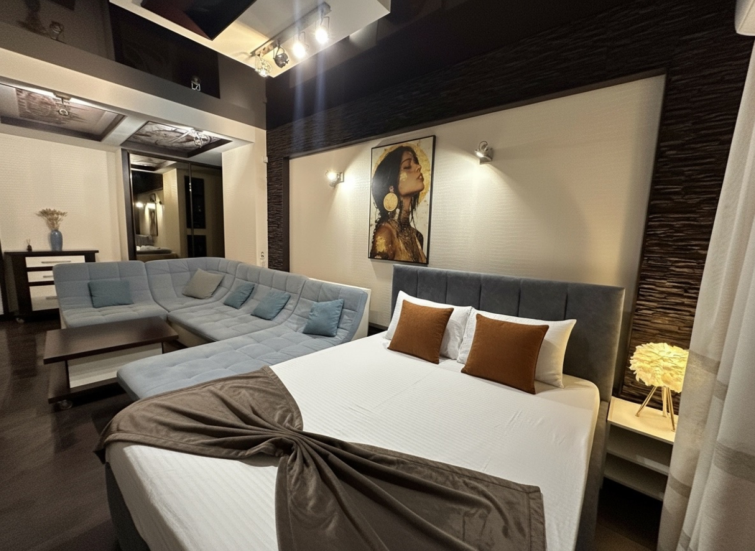 Шикарная квартира с дизайнерским ремонтом "Inspiration"