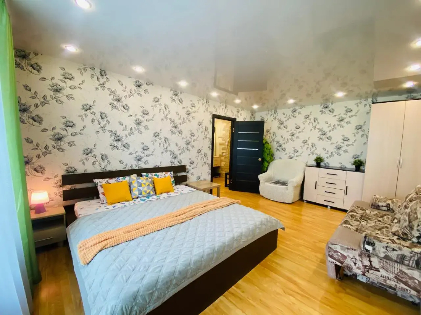 Апартаменты на Кольском 2