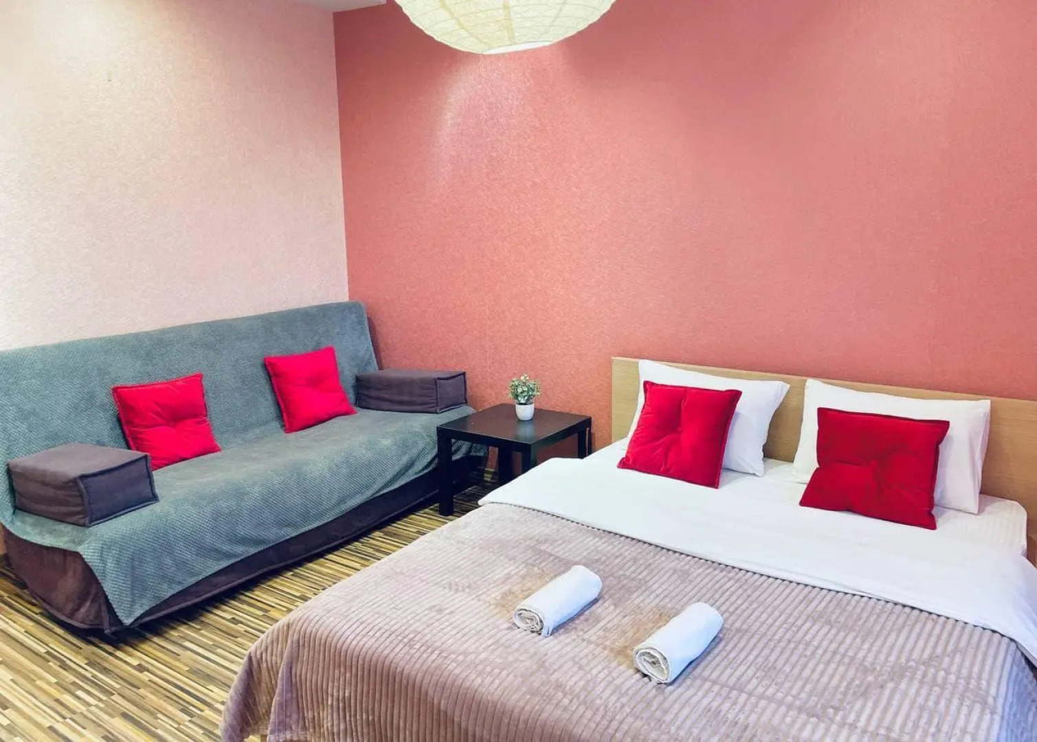 Апартаменты MAXI (Макси) на улице Колхозная 18