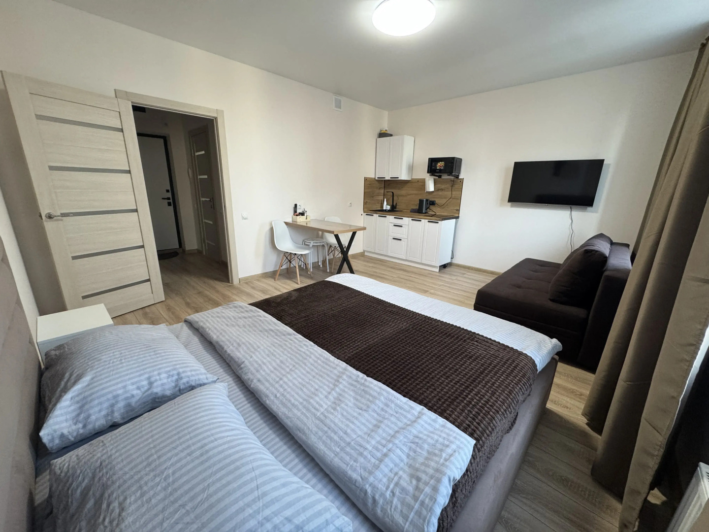 Апартаменты Ассорти стильная студия комфорт класса