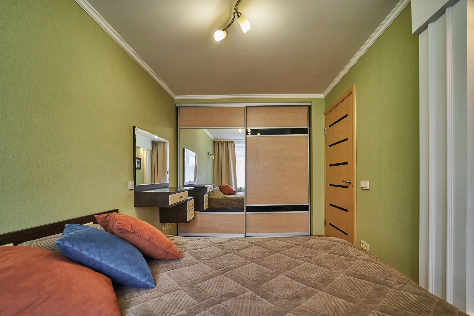 Апартаменты Ильинская 35