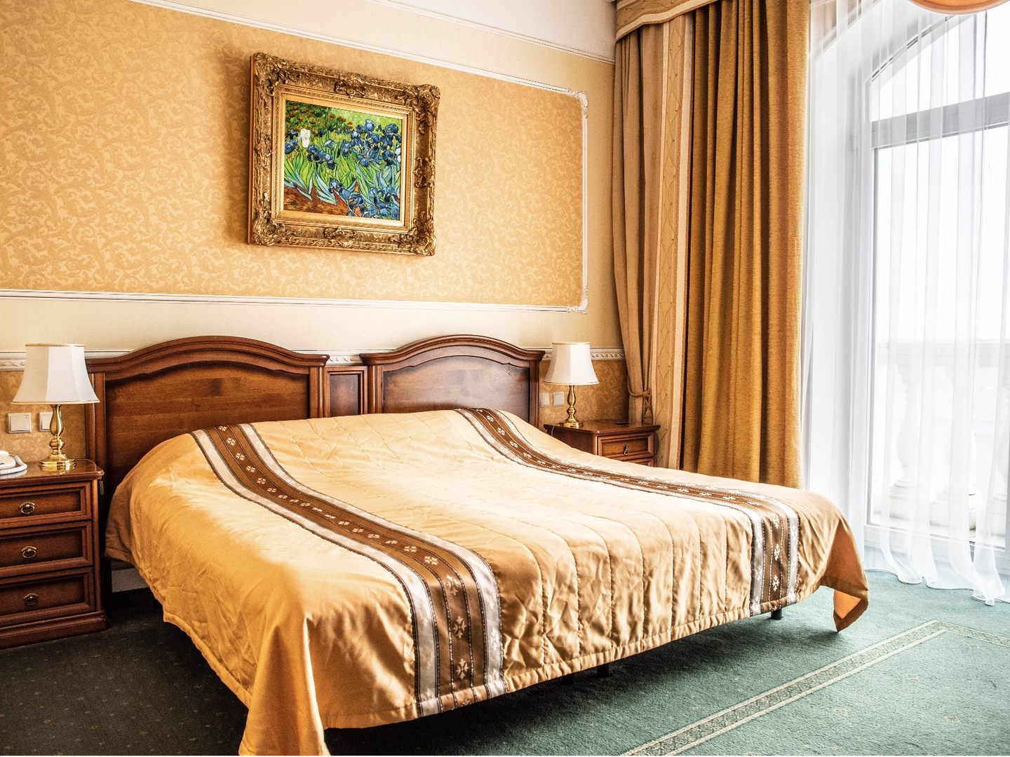 Отель Гранд Палас