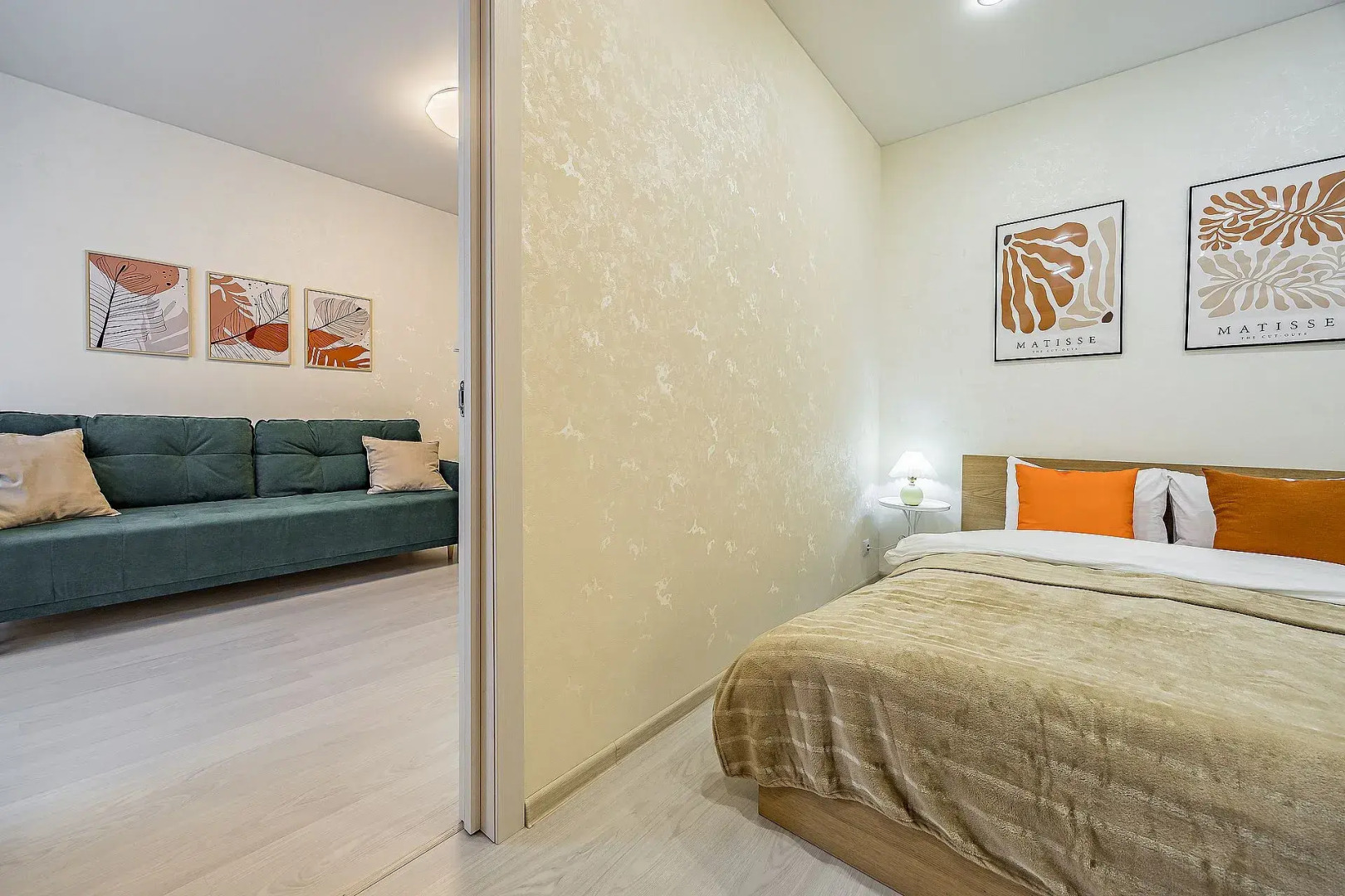 Квартира Светлая на центральной площади до 6 человек