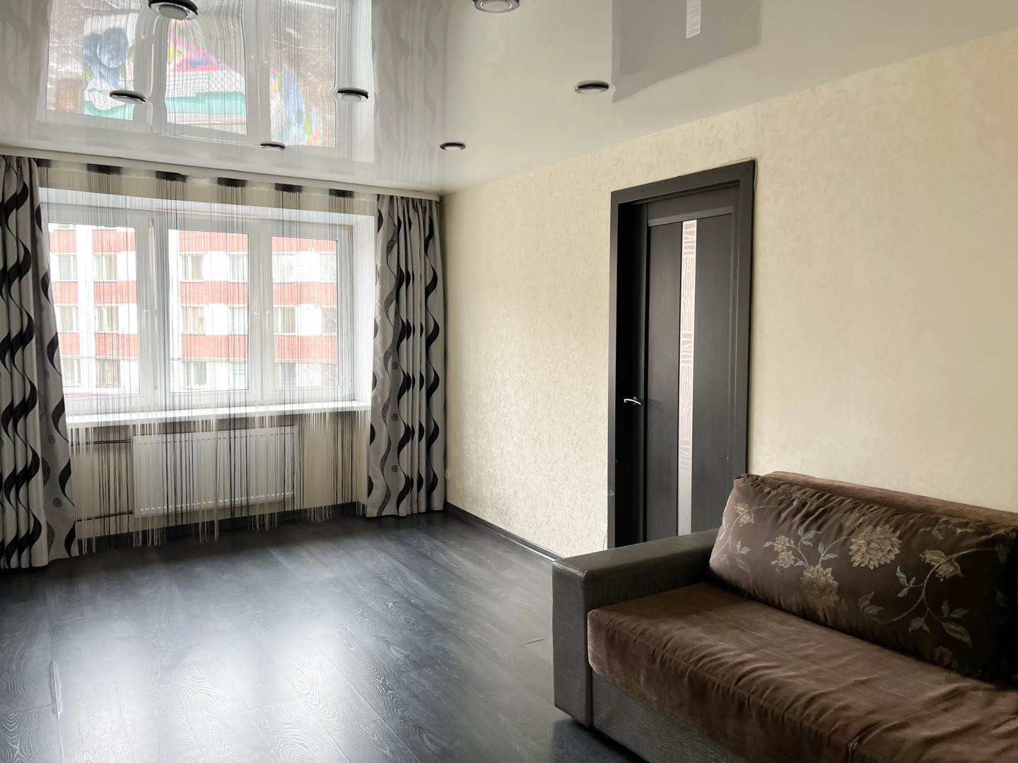 Квартира 2-комнатная на Коминтерна 17