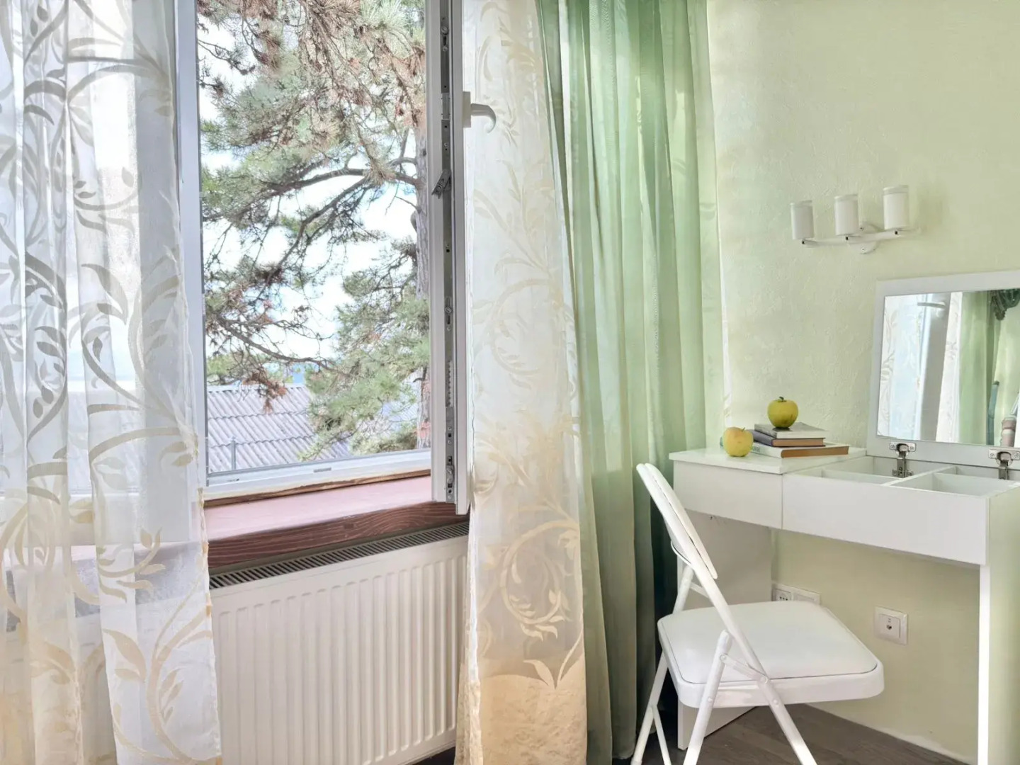 Квартира стильная в горах Ялта