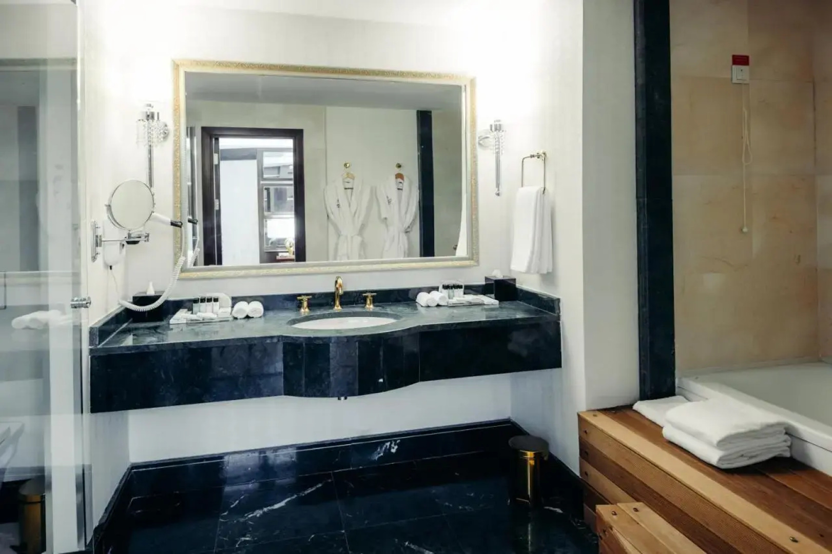 Отель Dedeman Oskemen