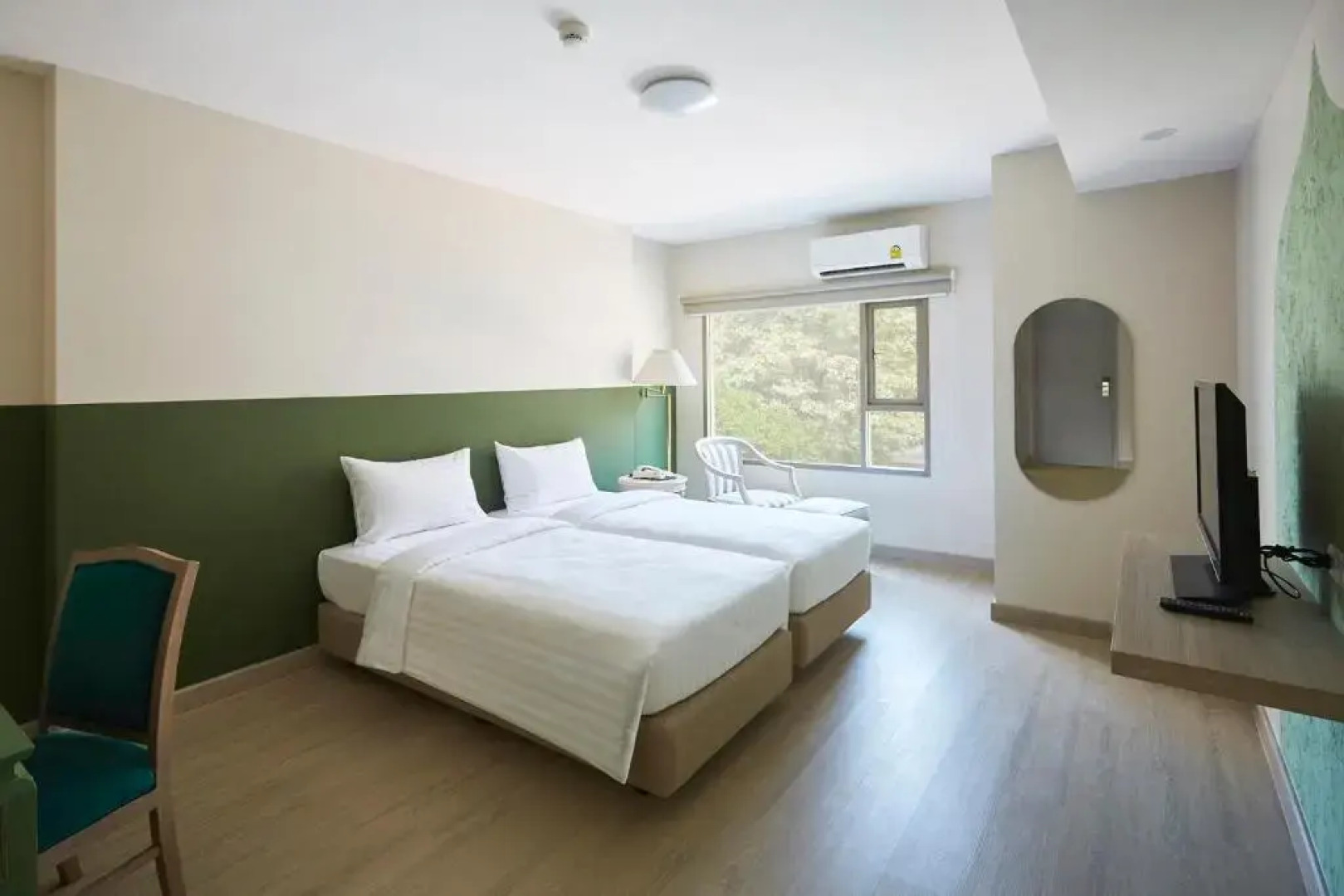 Отель 56 Surawong Hotel Bangkok