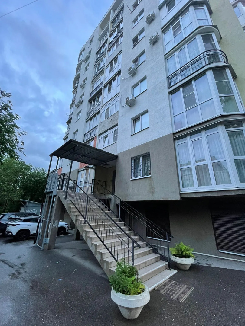 Апартаменты на Островского 33а