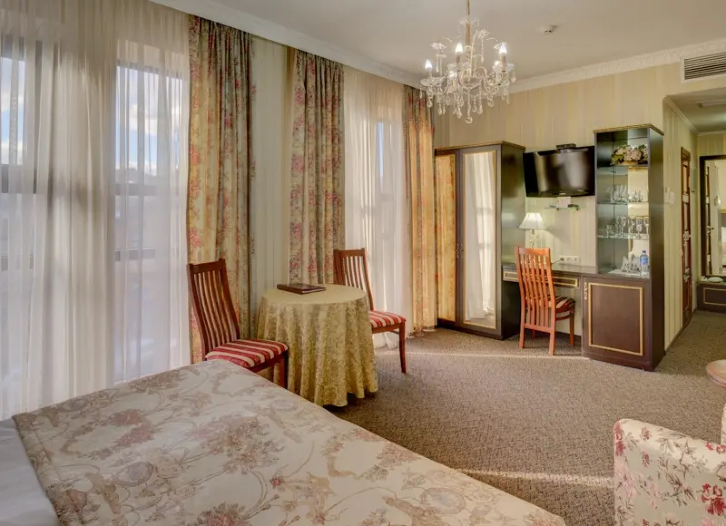 Отель Шери Холл