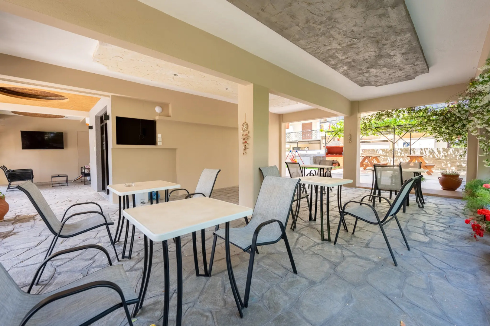 Апарт-Отель Milonas House Apartments