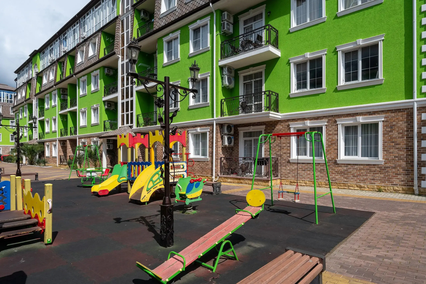 Апартаменты Red Apartments Арт Лайт Адриан