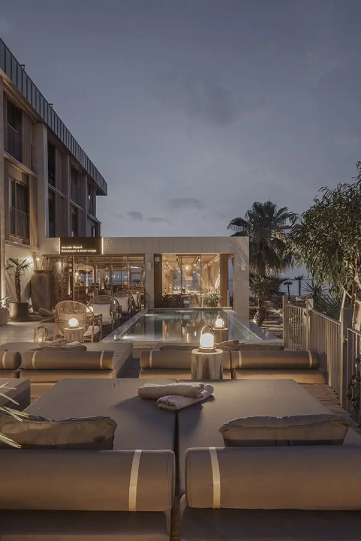 En Vie Beach Boutique Hotel