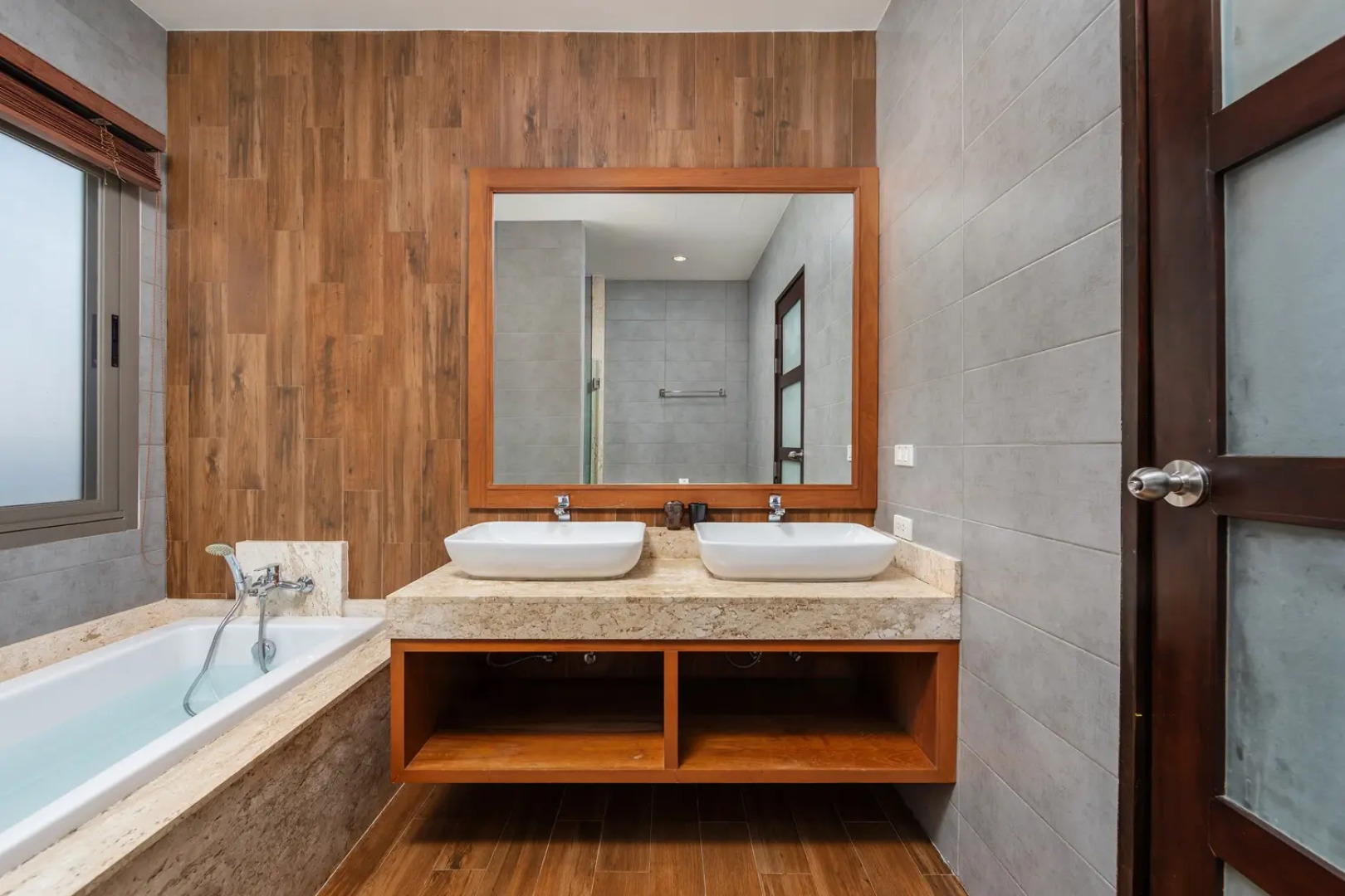 Вилла Nai Harn Pool Villa Bond