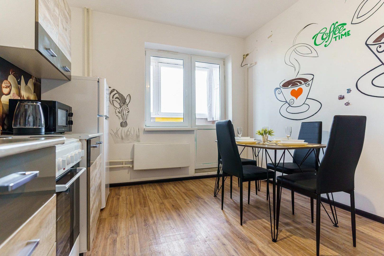 Апартаменты двух-комнатные в центральном районе Новороссийска от LetoApart