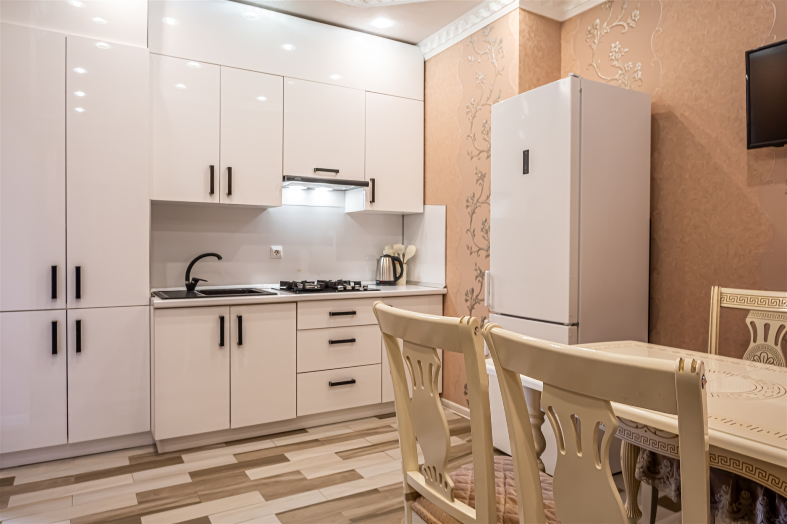 Апартаменты  Классические с Балконом в Сосновом Лесу от Квартирукинг