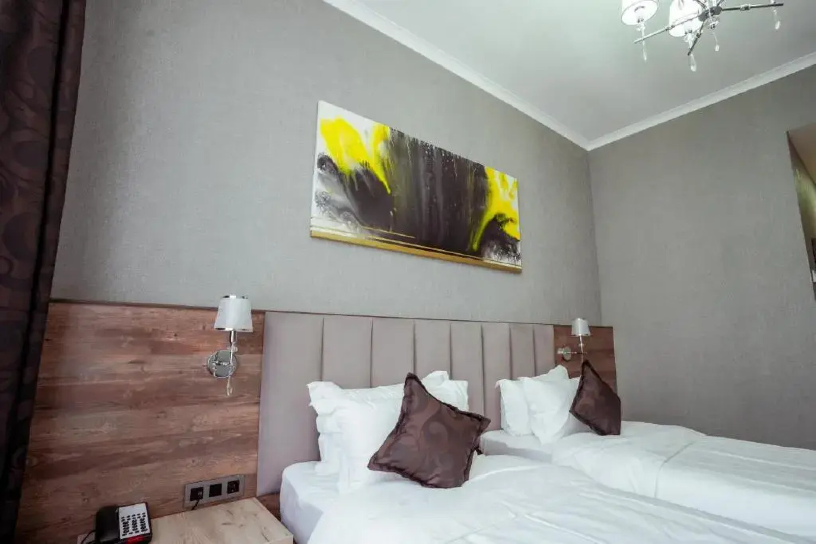 Отель Tauke Khan Plaza