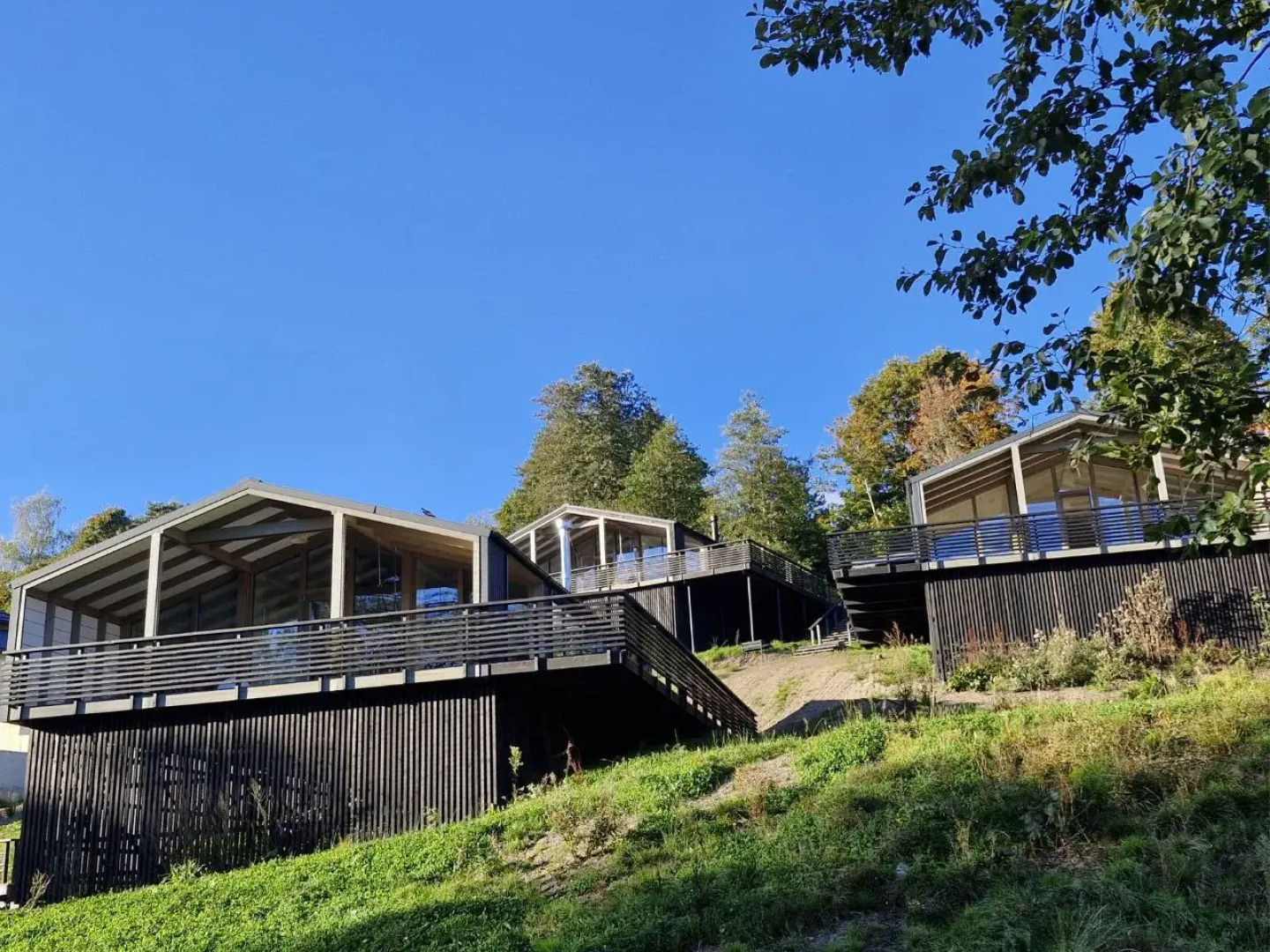 Частный дом коттедж семейный три тома  у Финского залива