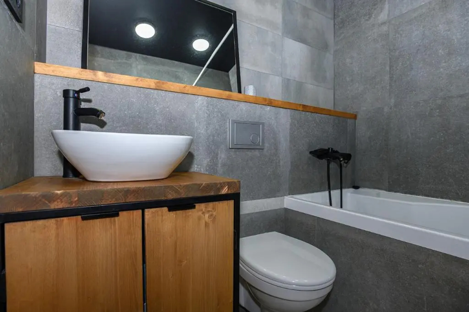 Апартаменты на набережной Максима Горького 49б