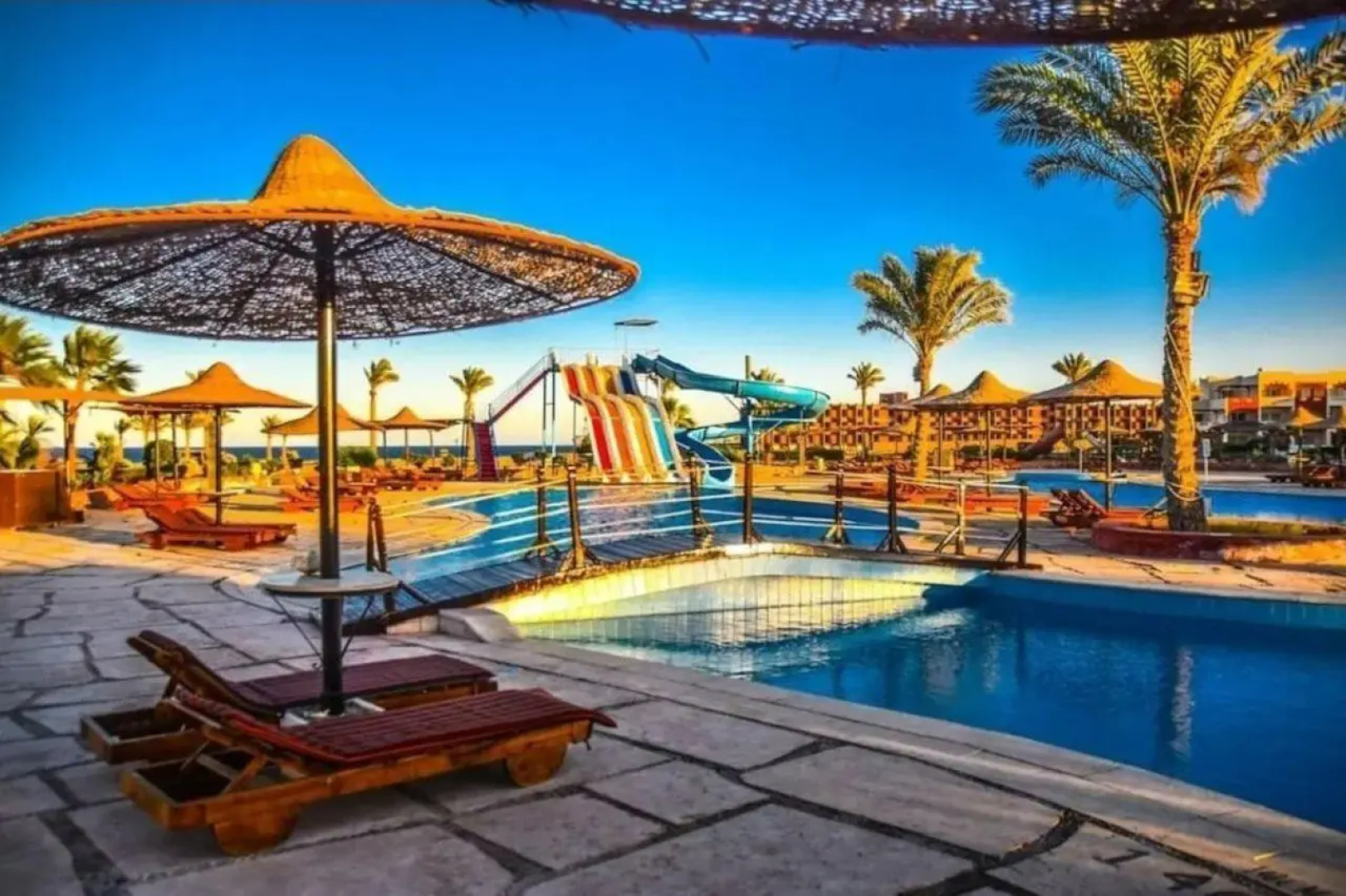 Курортный отель Bliss Nada Beach Resort