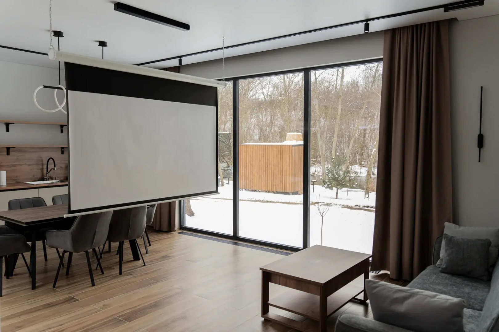 Частный дом Коттедж Лес