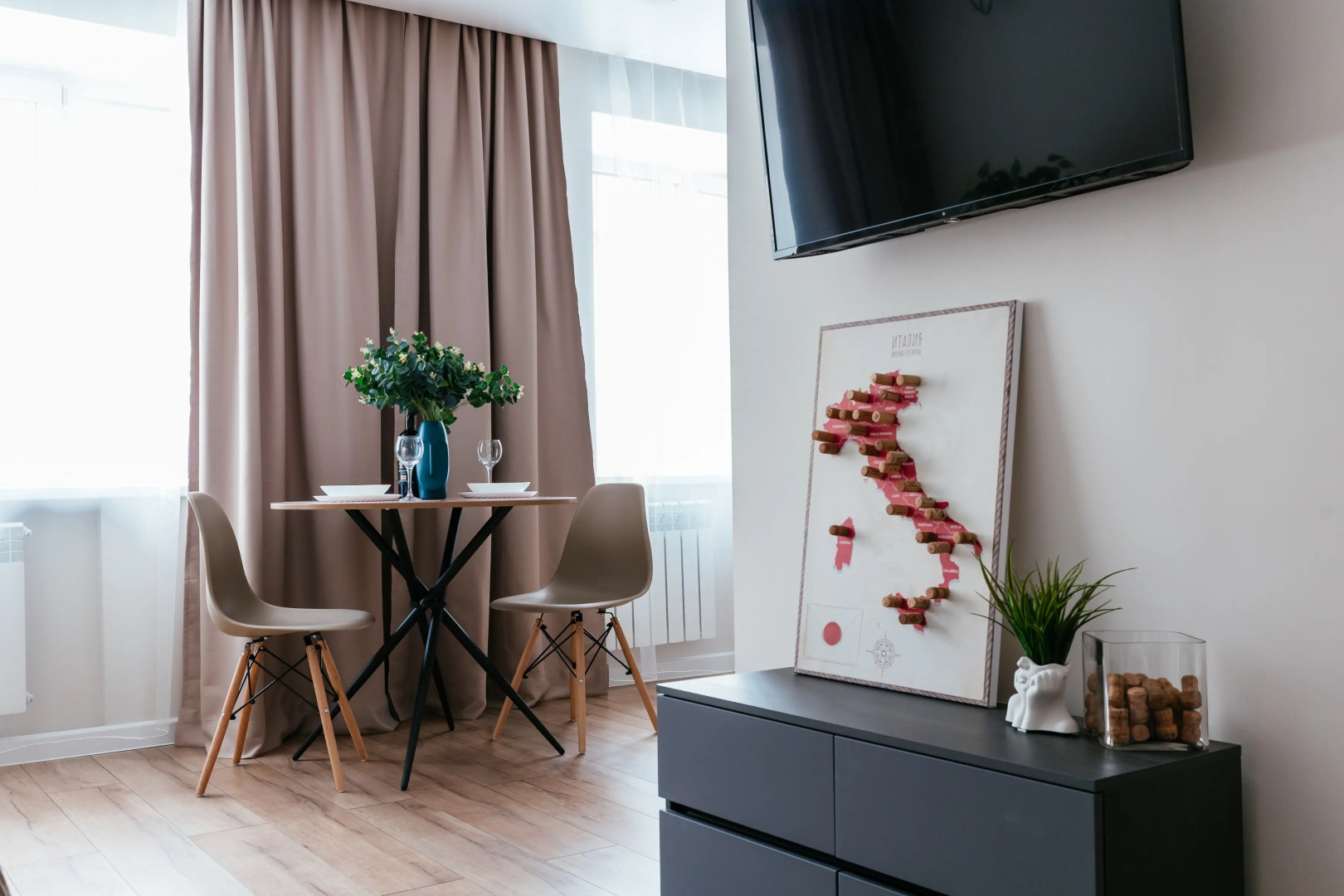 Апартаменты ROOM TOUR в историческом центре Тюмени