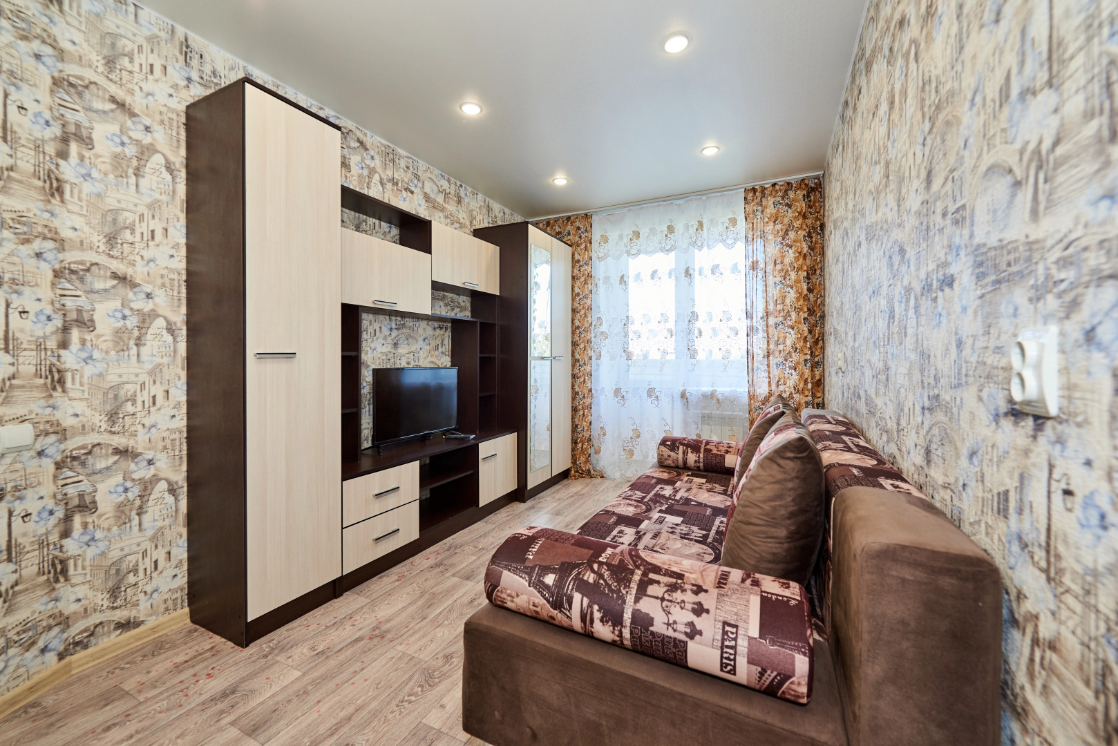 Апартаменты Sutki VIP Краснова 40