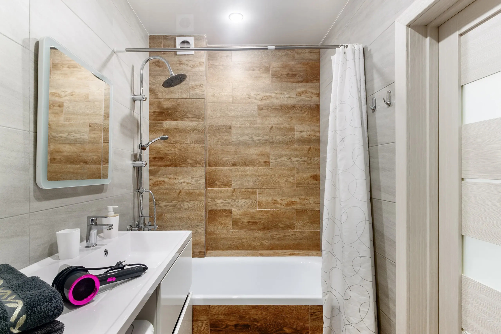 Апартаменты двухкомнатные LUX с шикарным видом на ДОН №5